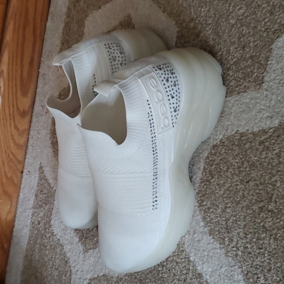 bebe Shoes - Bebe amaris tennis shoes